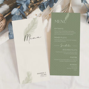 Menú de boda elegante Pluma con tonos verdosos y contraste impreso en papel premiu. Diseño Mundo Inventado